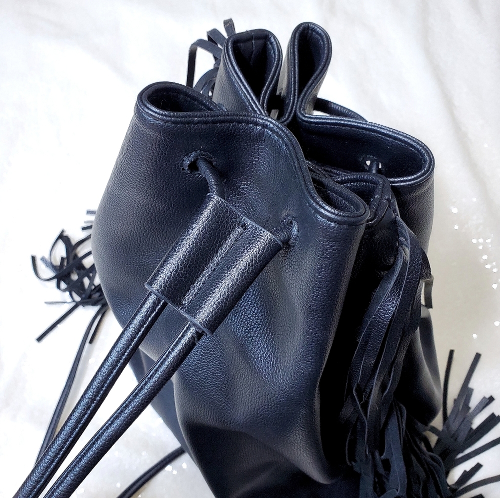 CLOSET CLOSING ~~ Victoria Secret Faux Leather Fringe Backpack Black - Picture 6 of 8